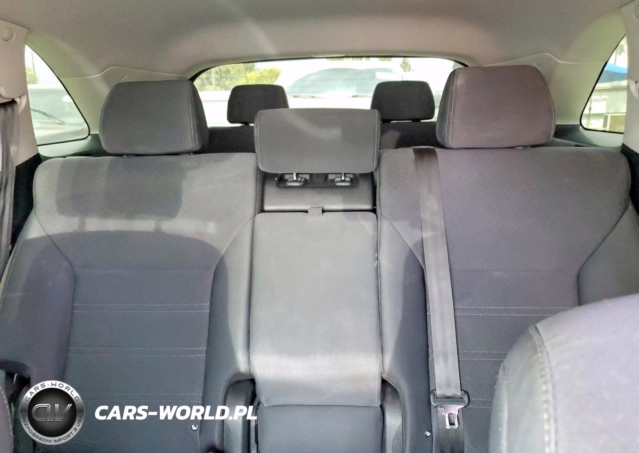 2019 Kia Sorento Lx VIN:5XYPG4A34KG568632 - 10