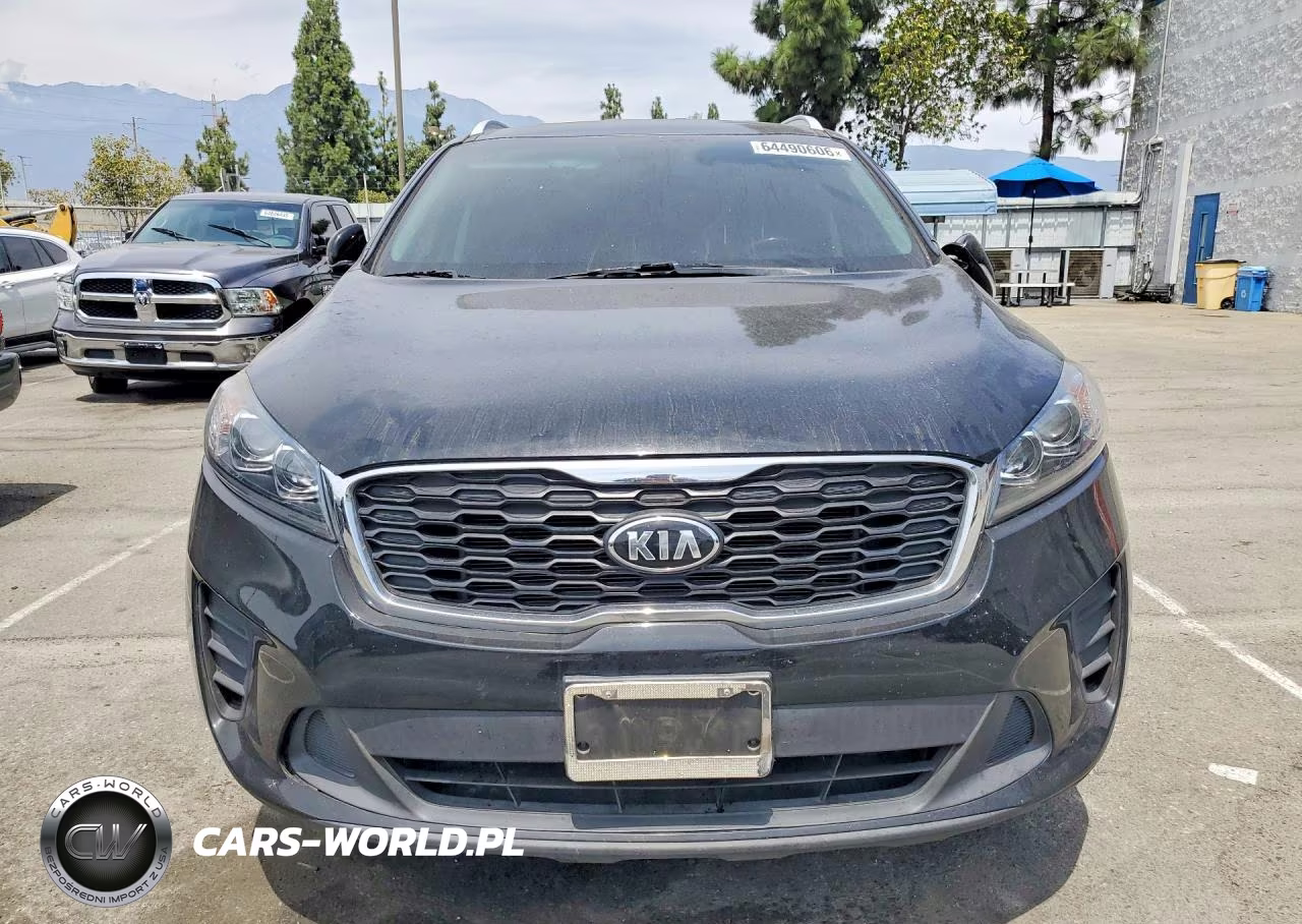 2019 Kia Sorento Lx VIN:5XYPG4A34KG568632 - 5