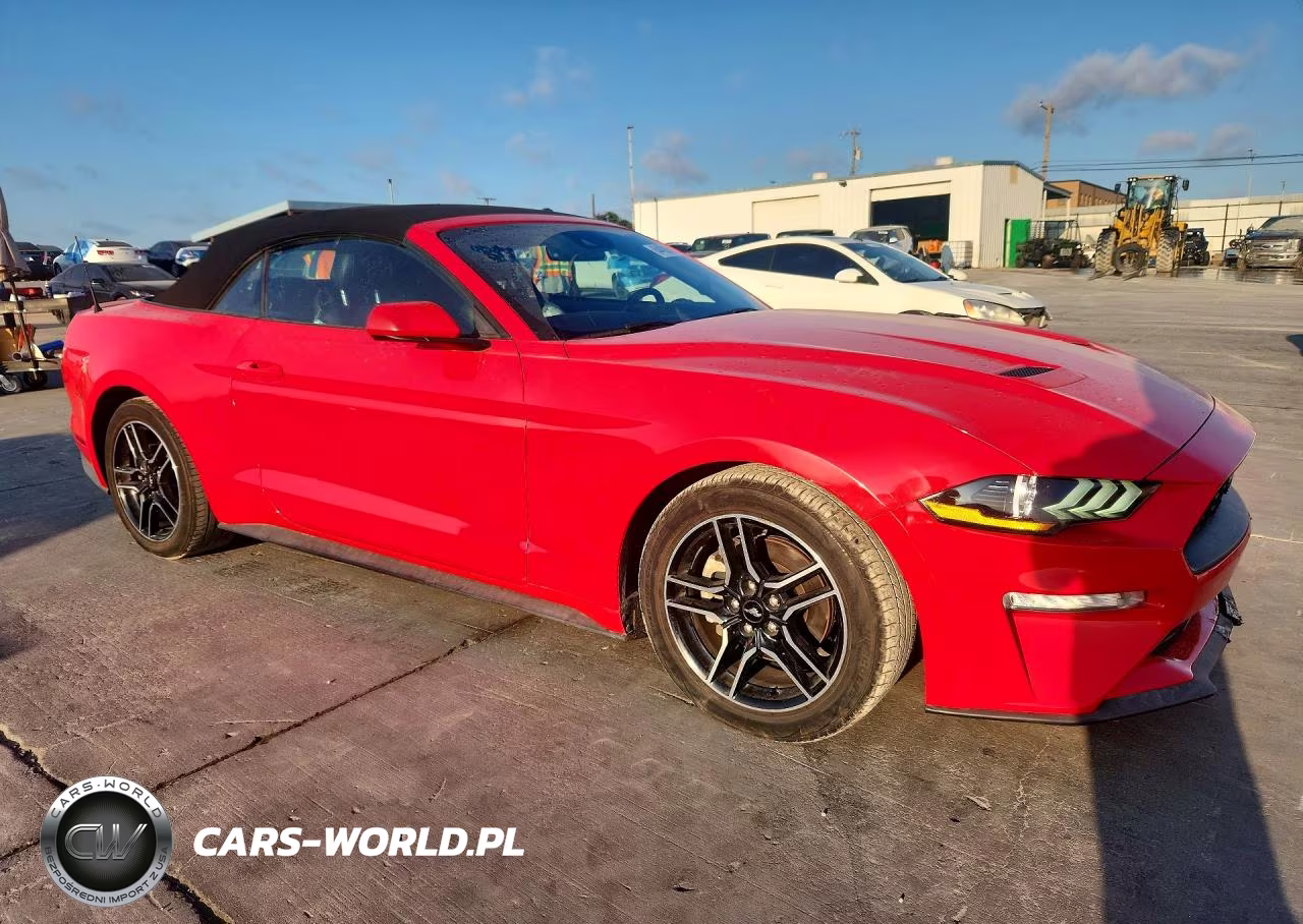 2021 Ford Mustang VIN:1FATP8UH4M5100642 - 4
