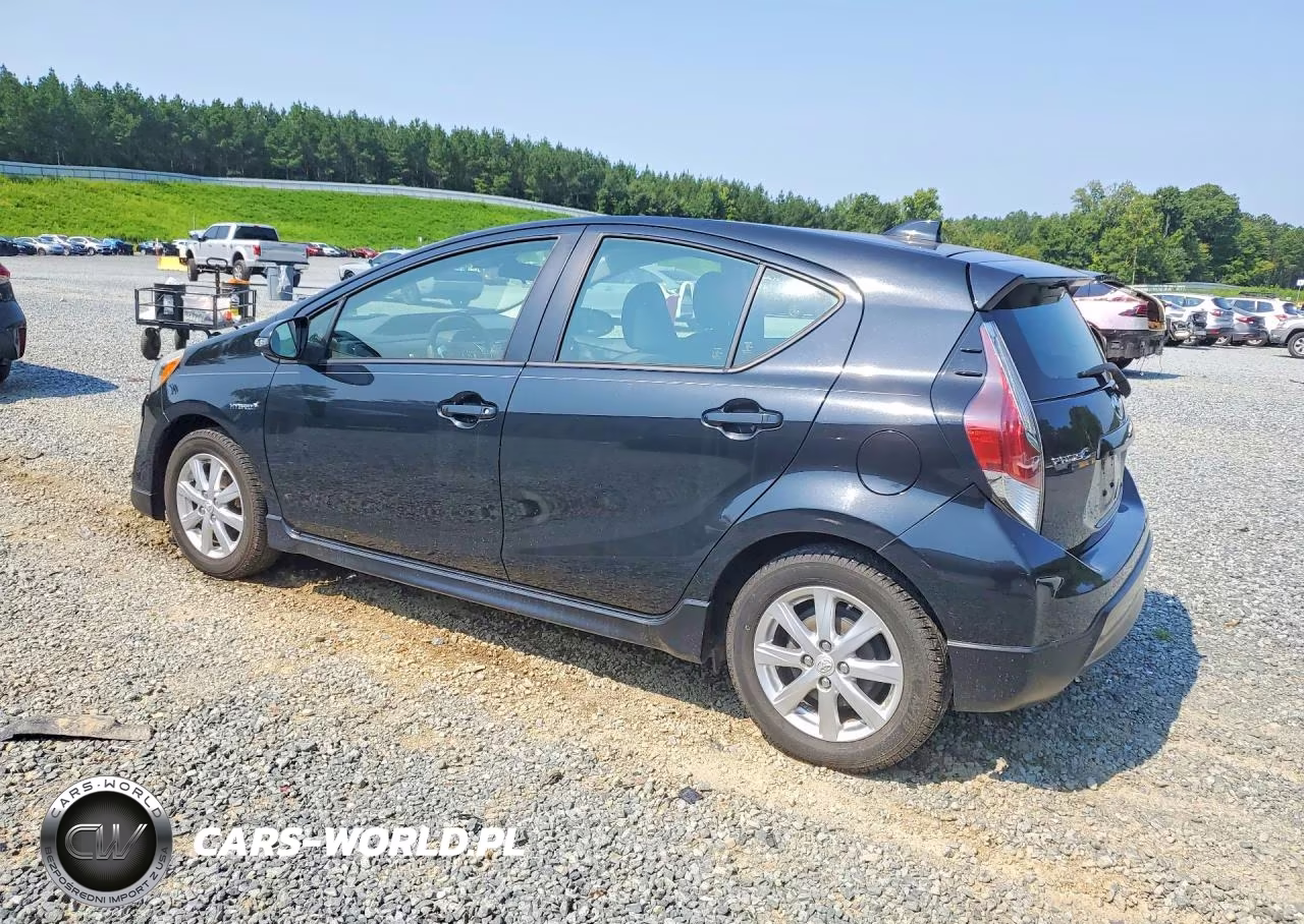 2017 Toyota Prius C Two VIN:JTDKDTB30H1592057 - 2