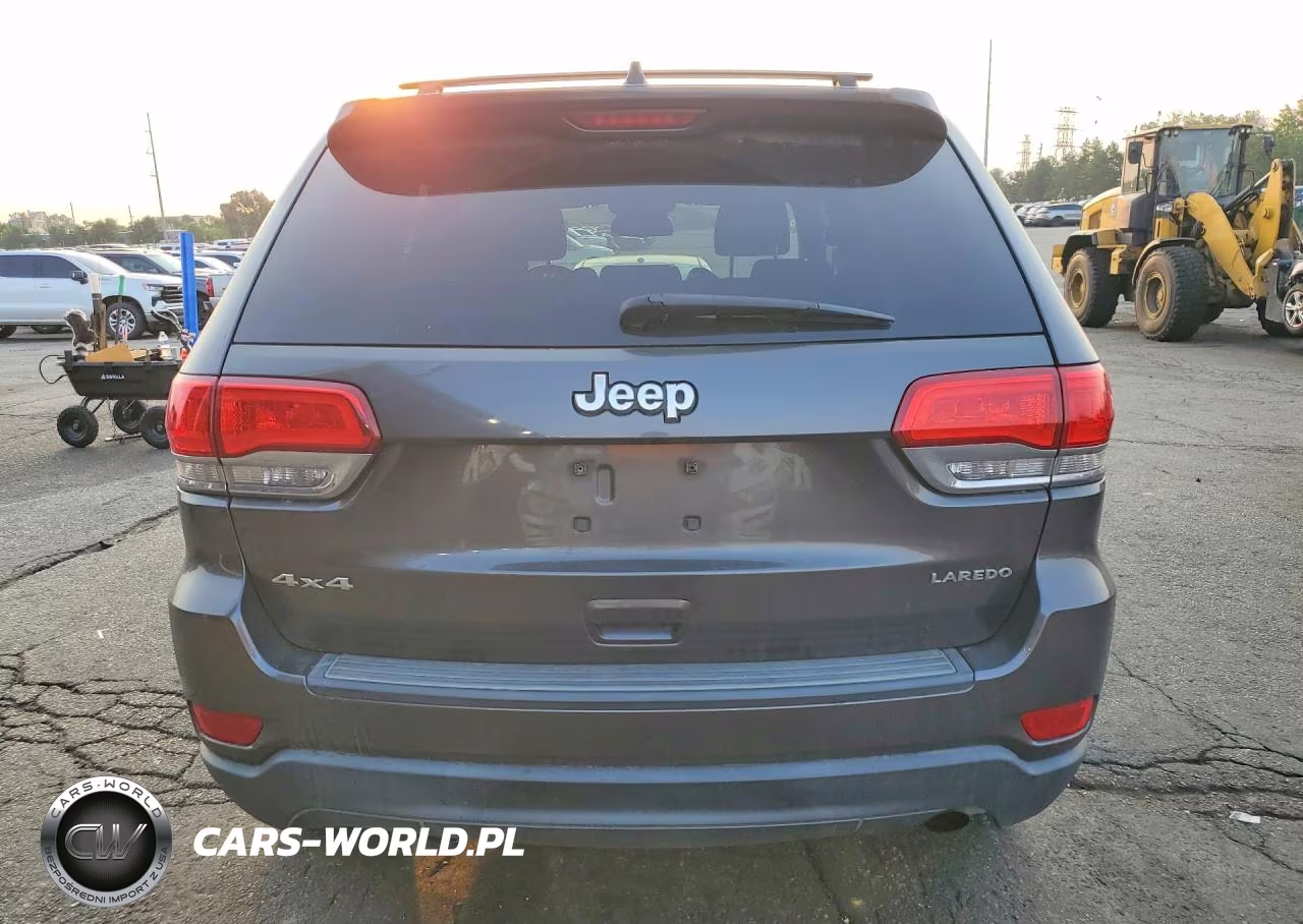 2015 Jeep Grand Cherokee Laredo VIN:1C4RJFAG1FC737993 - 6