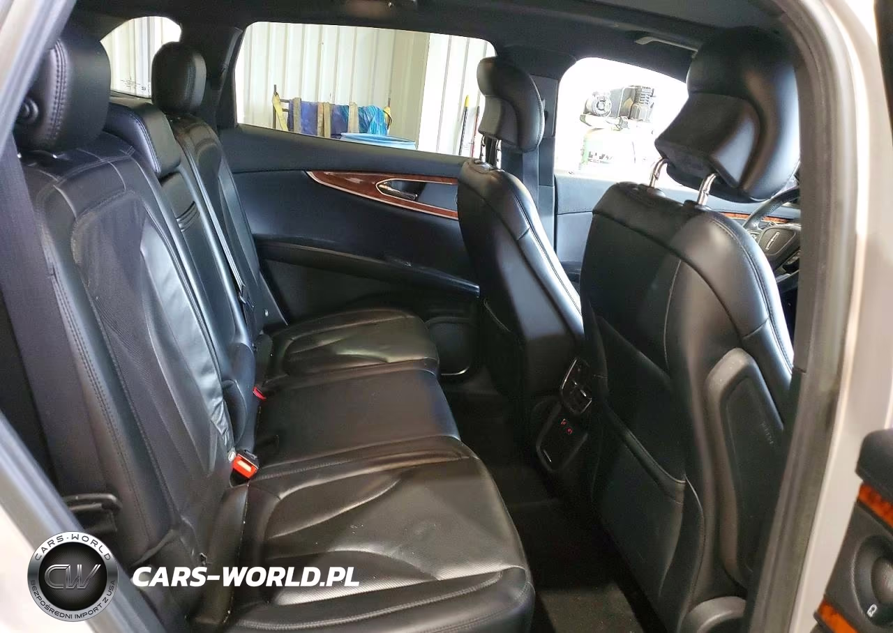 2019 Lincoln Nautilus Reserve VIN:2LMPJ8L99KBL50507 - 11