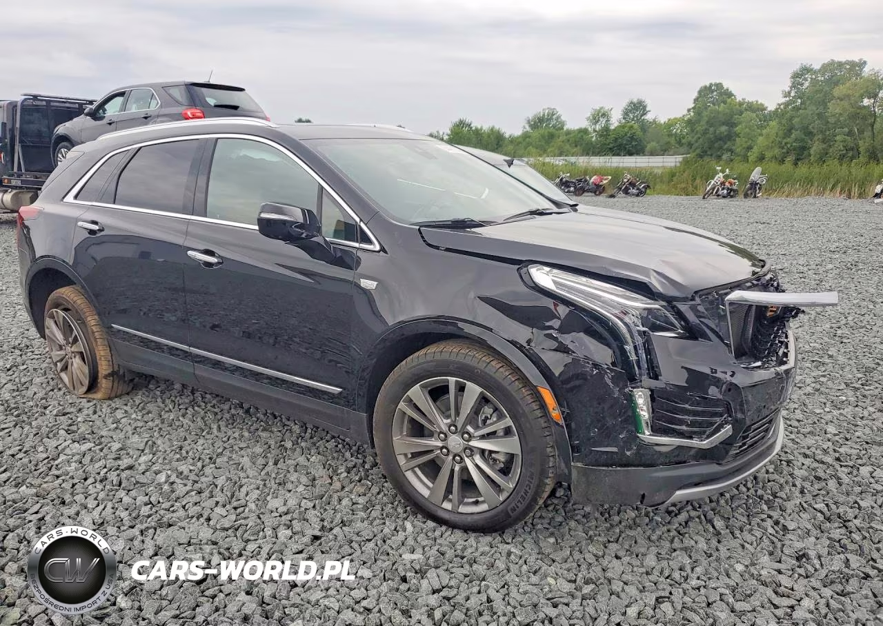 2025 Cadillac Xt5 Premium Luxury VIN:1GYKNDRS4SZ121581 - 4