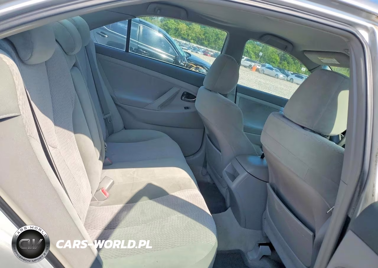 2010 Toyota Camry Base VIN:4T1BF3EK7AU077117 - 10