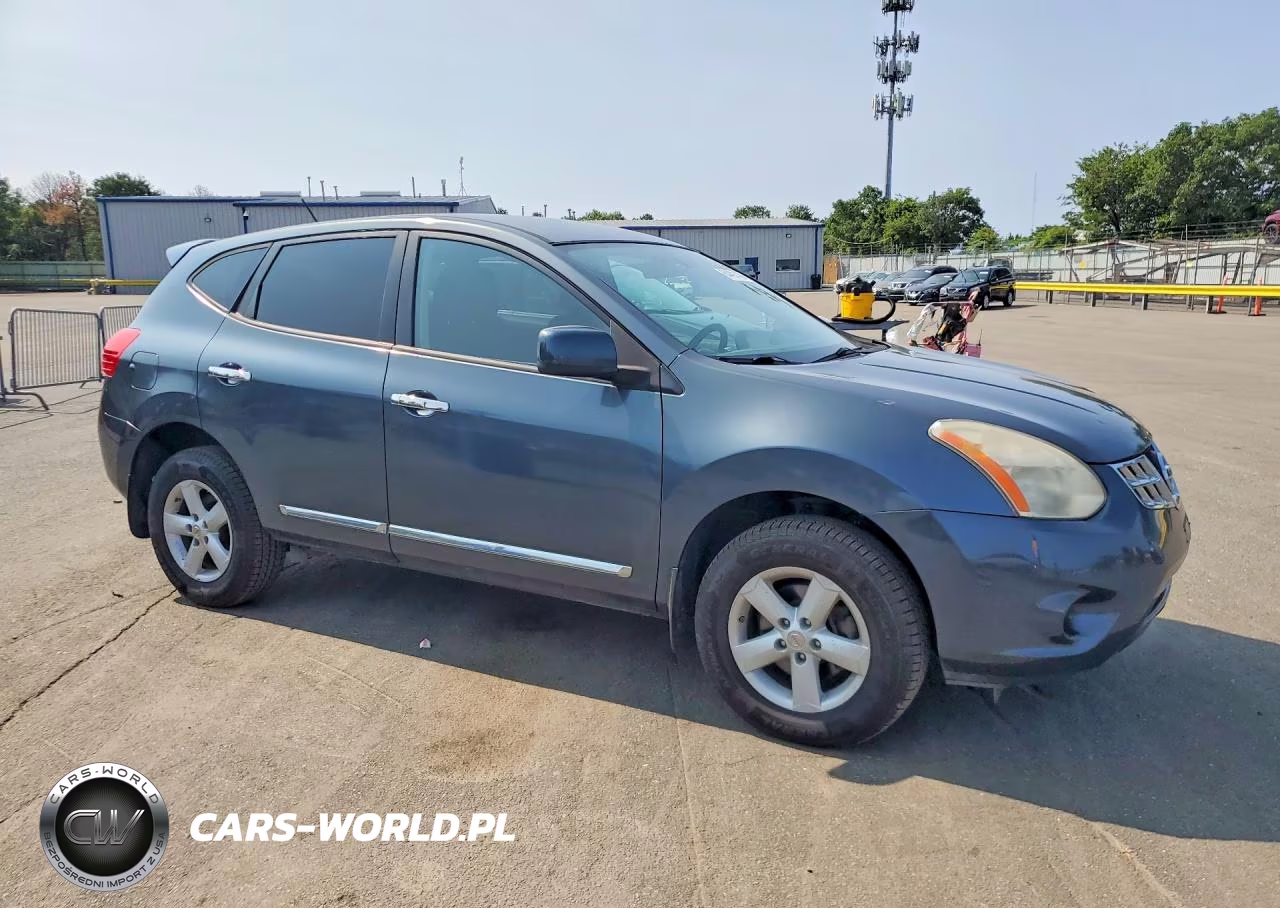2013 Nissan Rogue S VIN:JN8AS5MV7DW135842 - 4