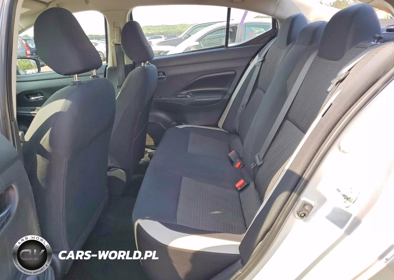 2020 Nissan Versa Sv VIN:3N1CN8EV0LL826813 - 10