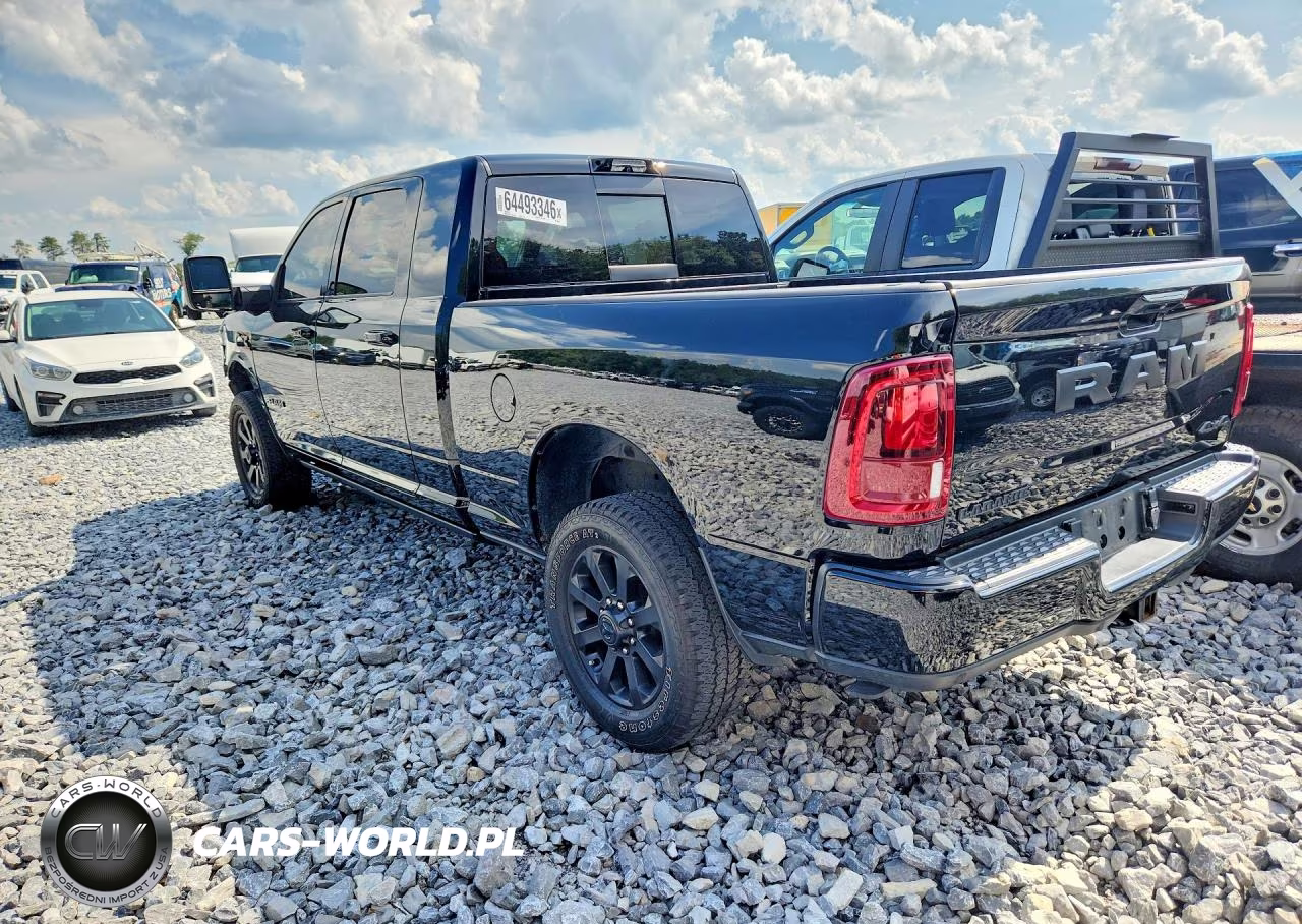 2025 Ram 3500 Laramie VIN:3C63R3ML4SG505456 - 2