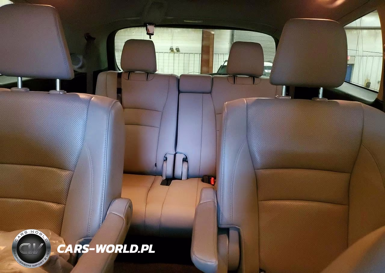 2018 Honda Pilot Elite VIN:5FNYF6H02JB009133 - 10