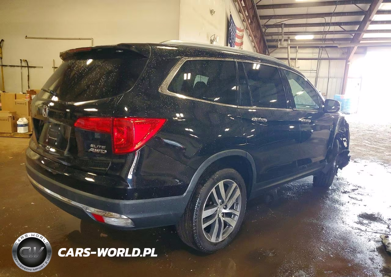 2018 Honda Pilot Elite VIN:5FNYF6H02JB009133 - 3