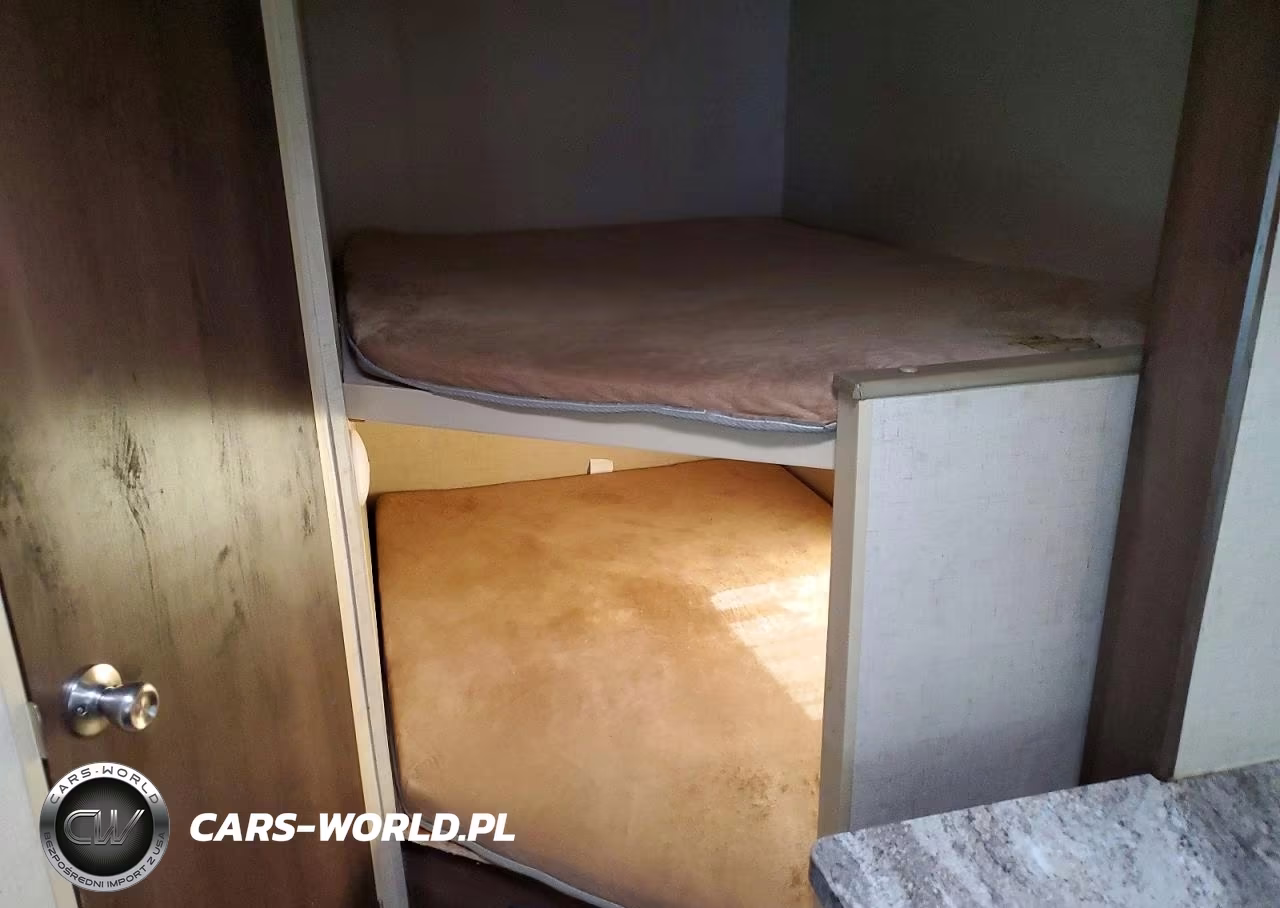 2017 Kz Escape Camper VIN:4EZTA2528H4121880 - 6