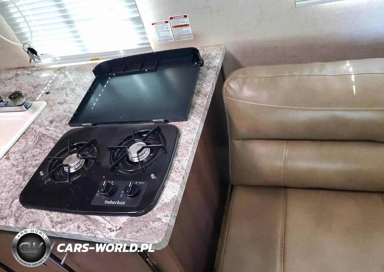 2017 Kz Escape Camper VIN:4EZTA2528H4121880 - 8