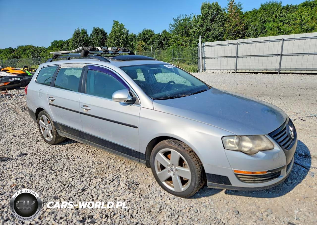 2009 Volkswagen Passat Wagon Turbo VIN:WVWXK73C99E011828 - 4