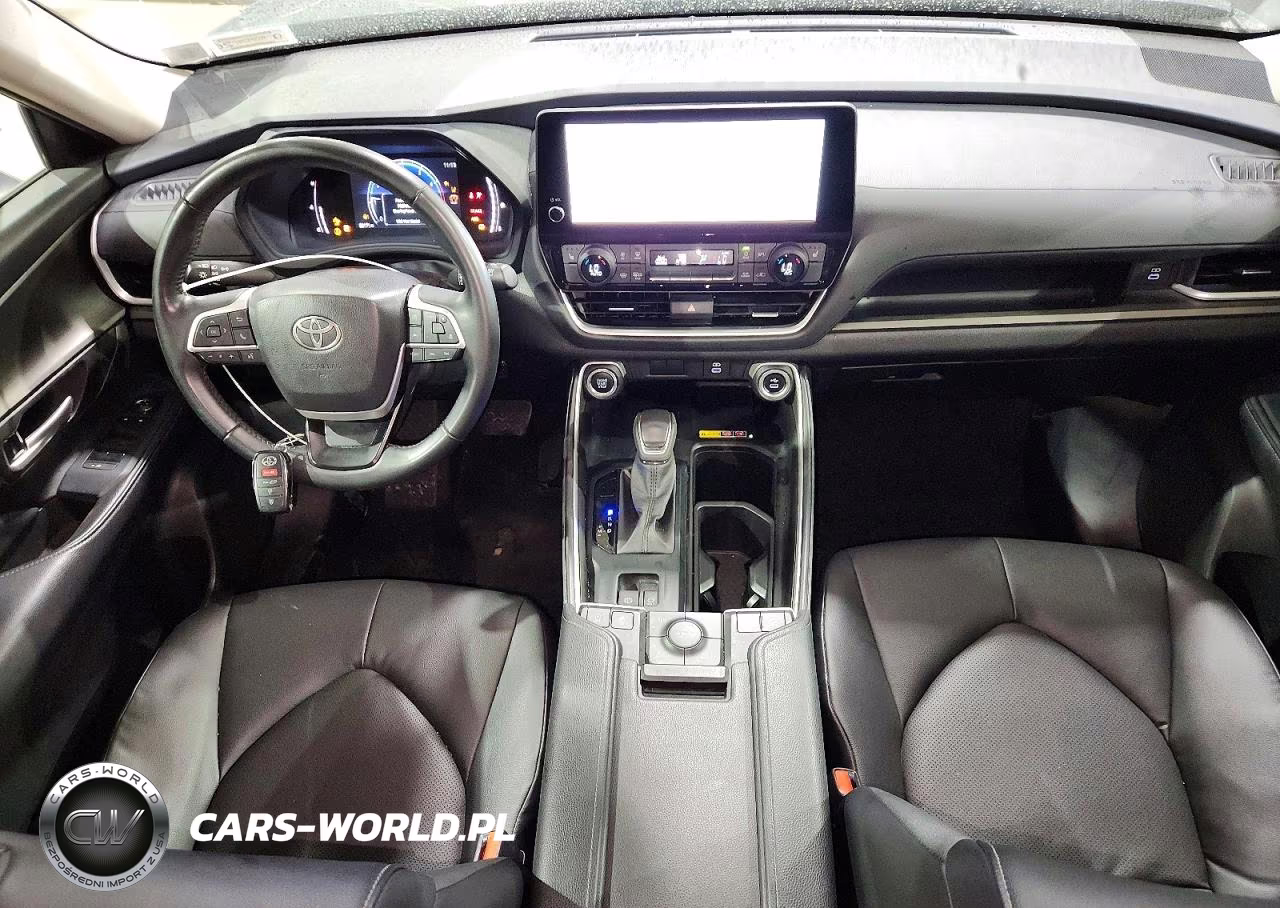 2025 Toyota Grand Highlander Xle VIN:5TDAAAB57SS087234 - 8