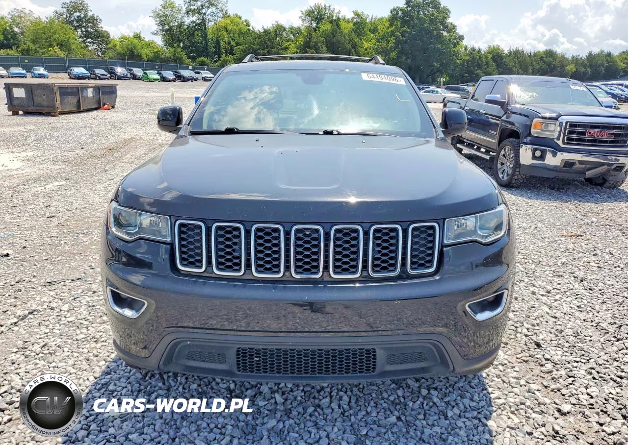 2018 Jeep Grand Cherokee Laredo VIN:1C4RJEAG1JC447661 - 5