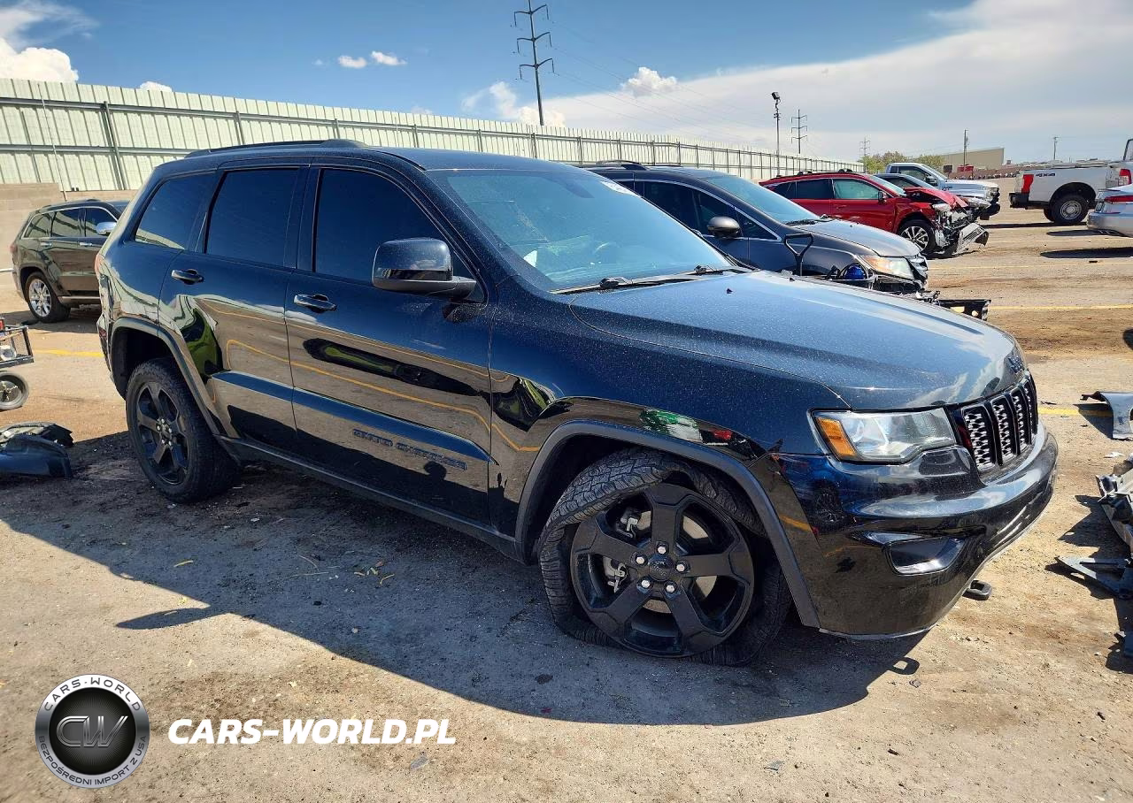 2019 Jeep Grand Cherokee Laredo VIN:1C4RJEAG9KC826831 - 4