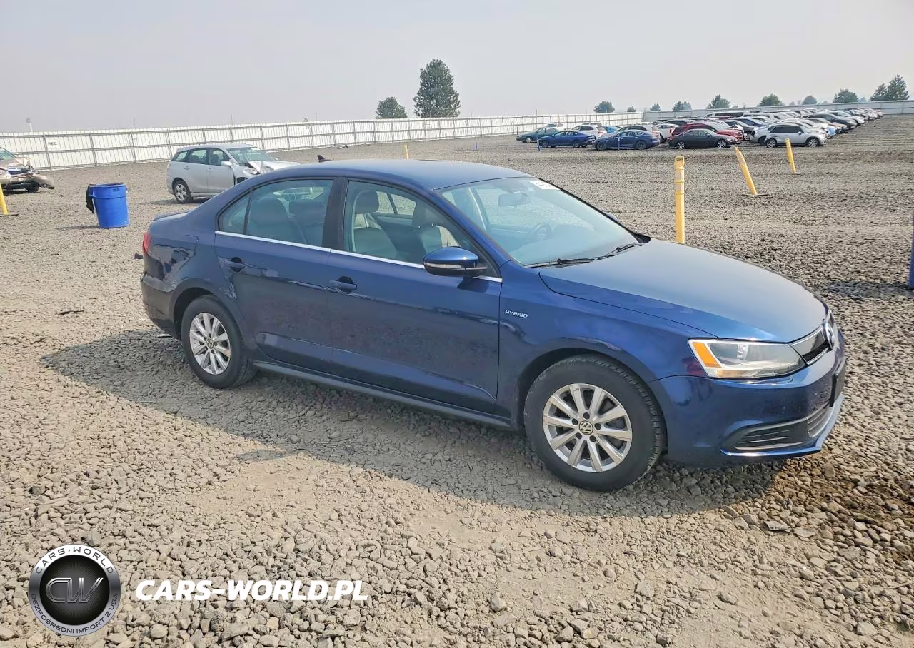 2013 Volkswagen Jetta Hybrid VIN:3VW637AJXDM295156 - 4