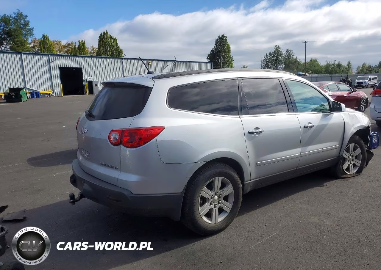 2011 Chevrolet Traverse Lt VIN:1GNKVJED5BJ372174 - 3