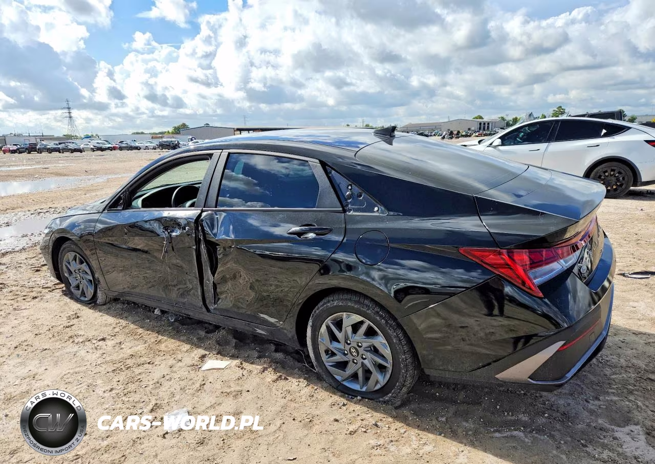 2024 Hyundai Elantra Blue VIN:KMHLM4DJ1RU110973 - 2