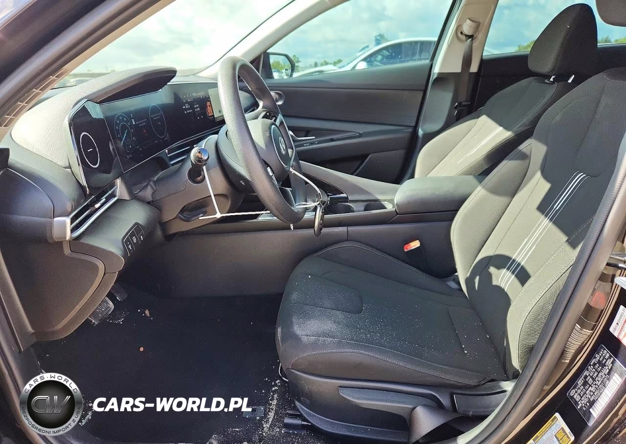 2024 Hyundai Elantra Blue VIN:KMHLM4DJ1RU110973 - 7