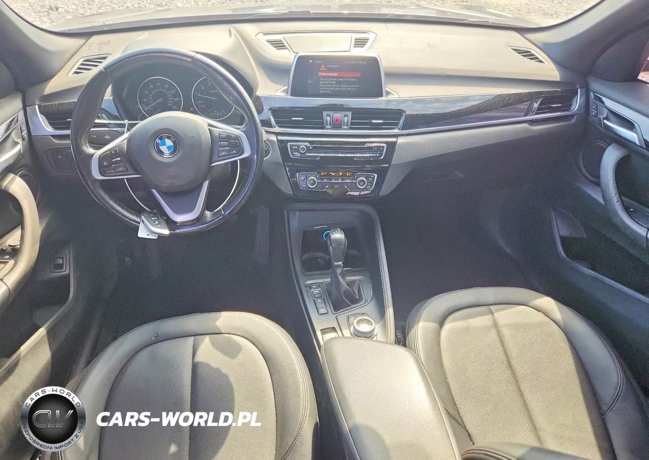 2018 BMW X1 xDrive28I VIN:WBXHT3Z35J4A66374 - 8