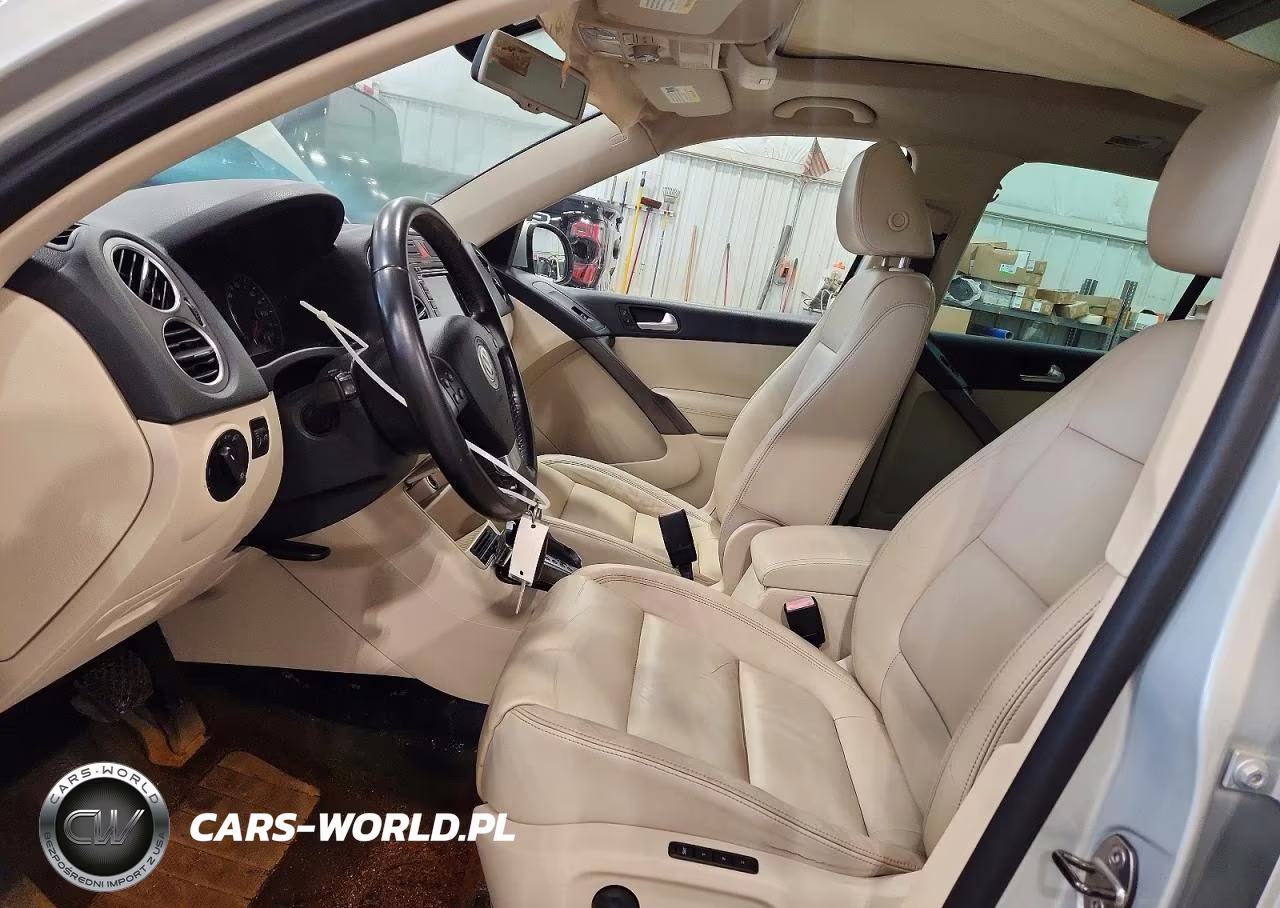 2010 Volkswagen Tiguan Se VIN:WVGBV7AX3AW511548 - 7