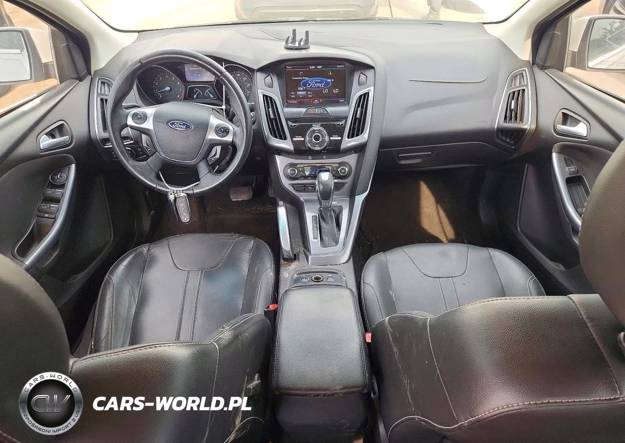 2013 Ford Focus Titanium VIN:1FADP3J21DL144732 - 8