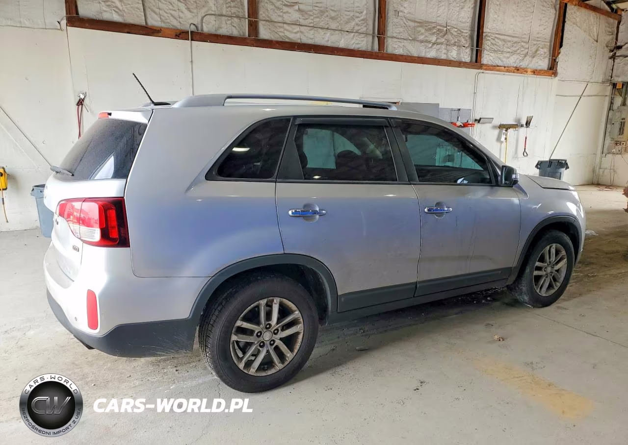 2014 Kia Sorento Lx VIN:5XYKT3A6XEG428048 - 3