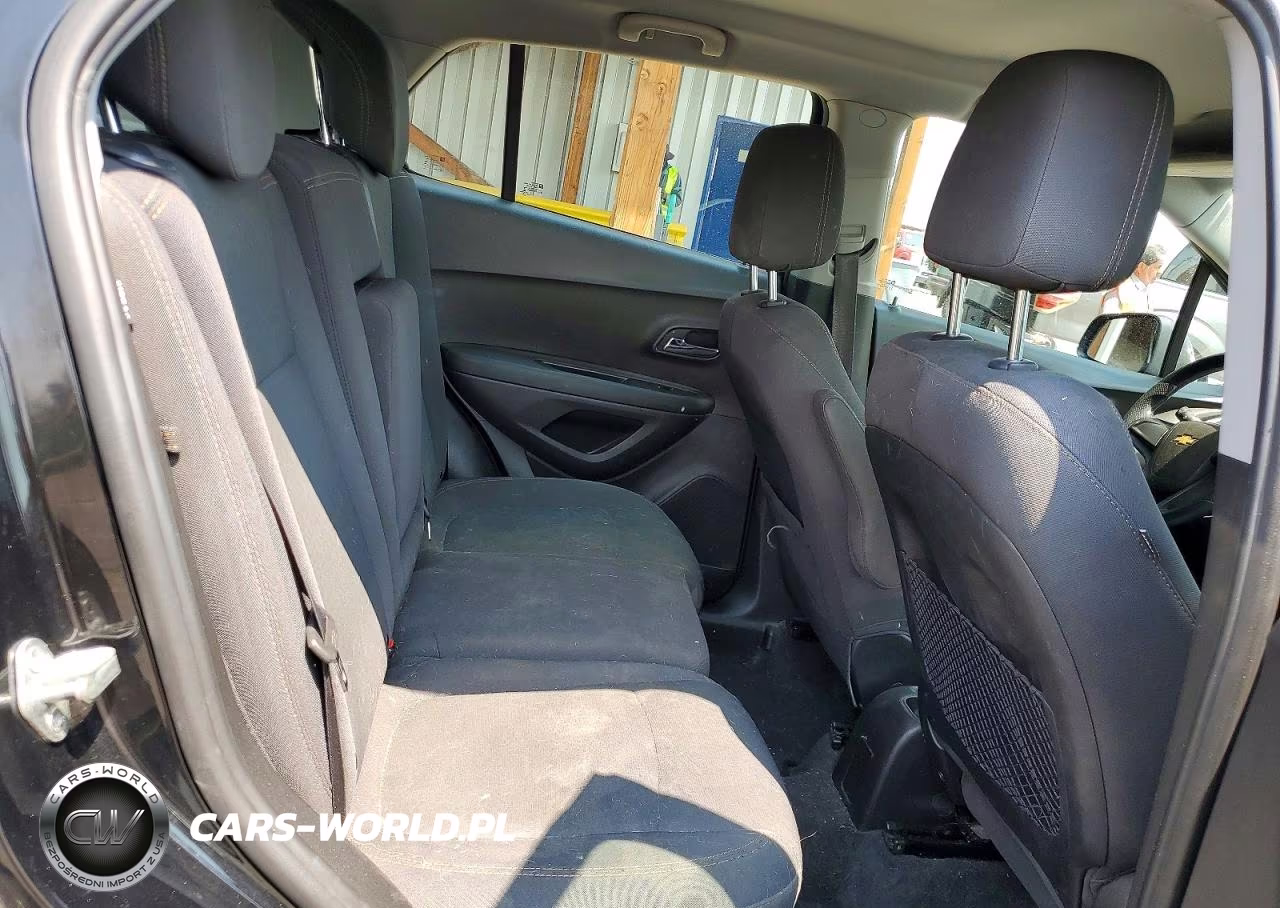 2018 Chevrolet Trax Ls VIN:3GNCJKSB4JL306473 - 10