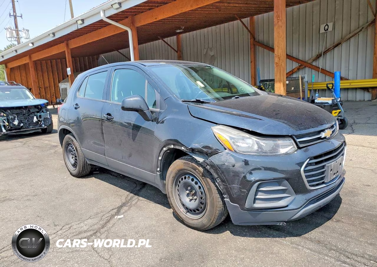 2018 Chevrolet Trax Ls VIN:3GNCJKSB4JL306473 - 4