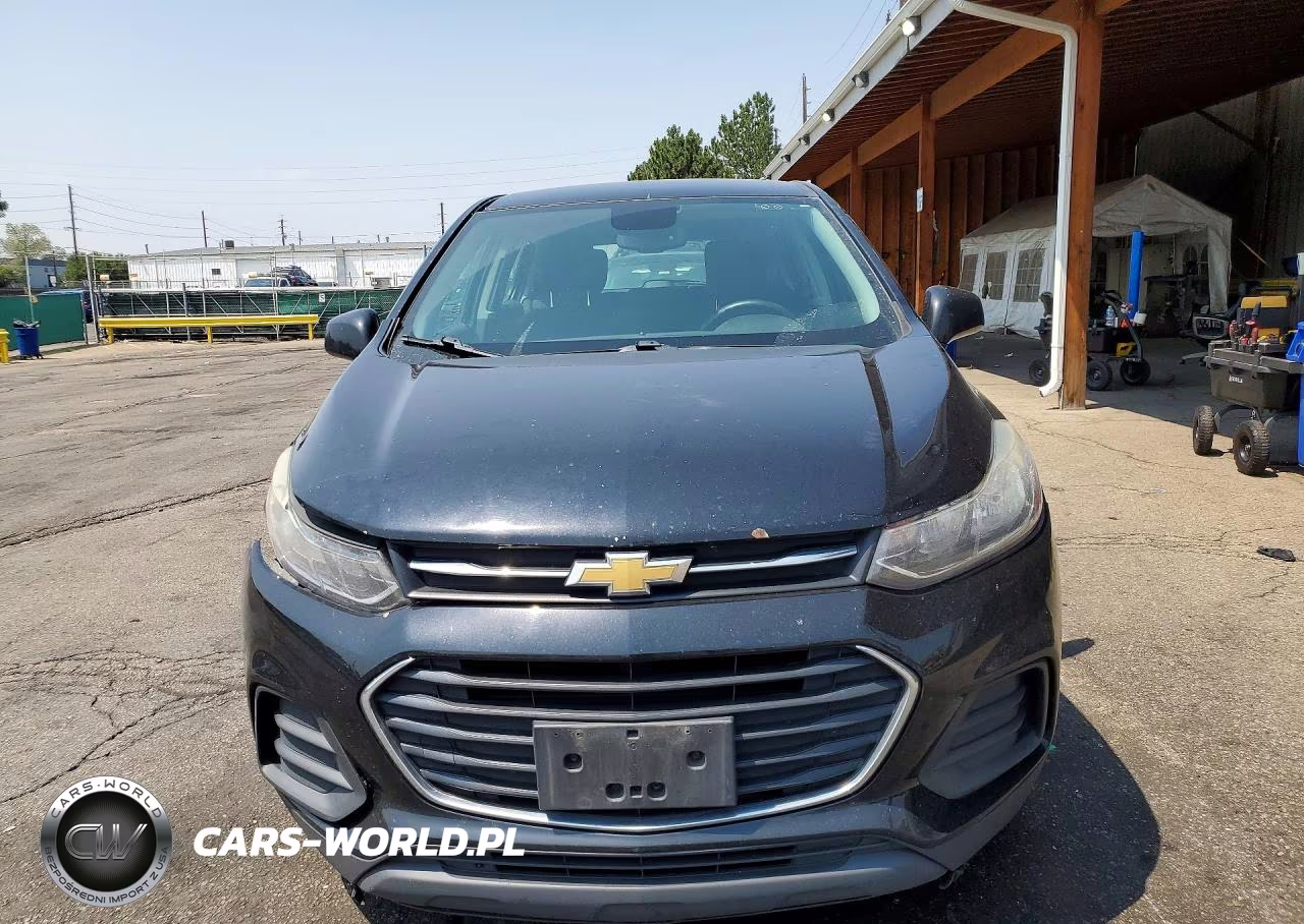2018 Chevrolet Trax Ls VIN:3GNCJKSB4JL306473 - 5