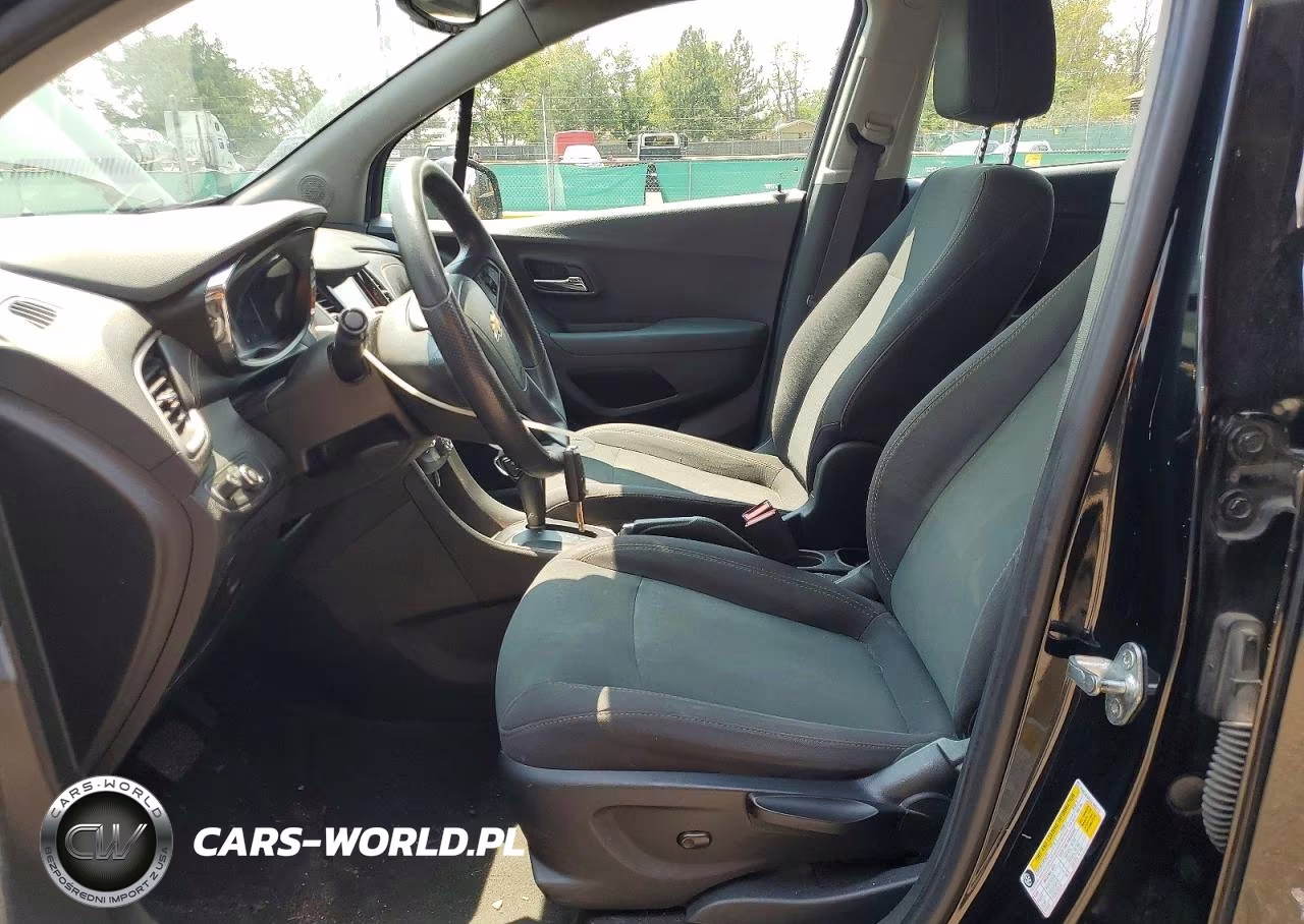 2018 Chevrolet Trax Ls VIN:3GNCJKSB4JL306473 - 7