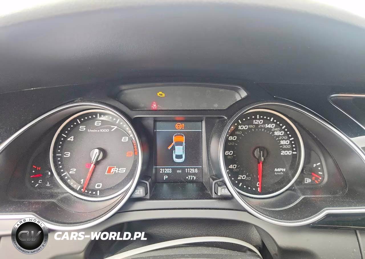 2015 Audi Rs5 VIN:WUAC6AFR0FA901625 - 9