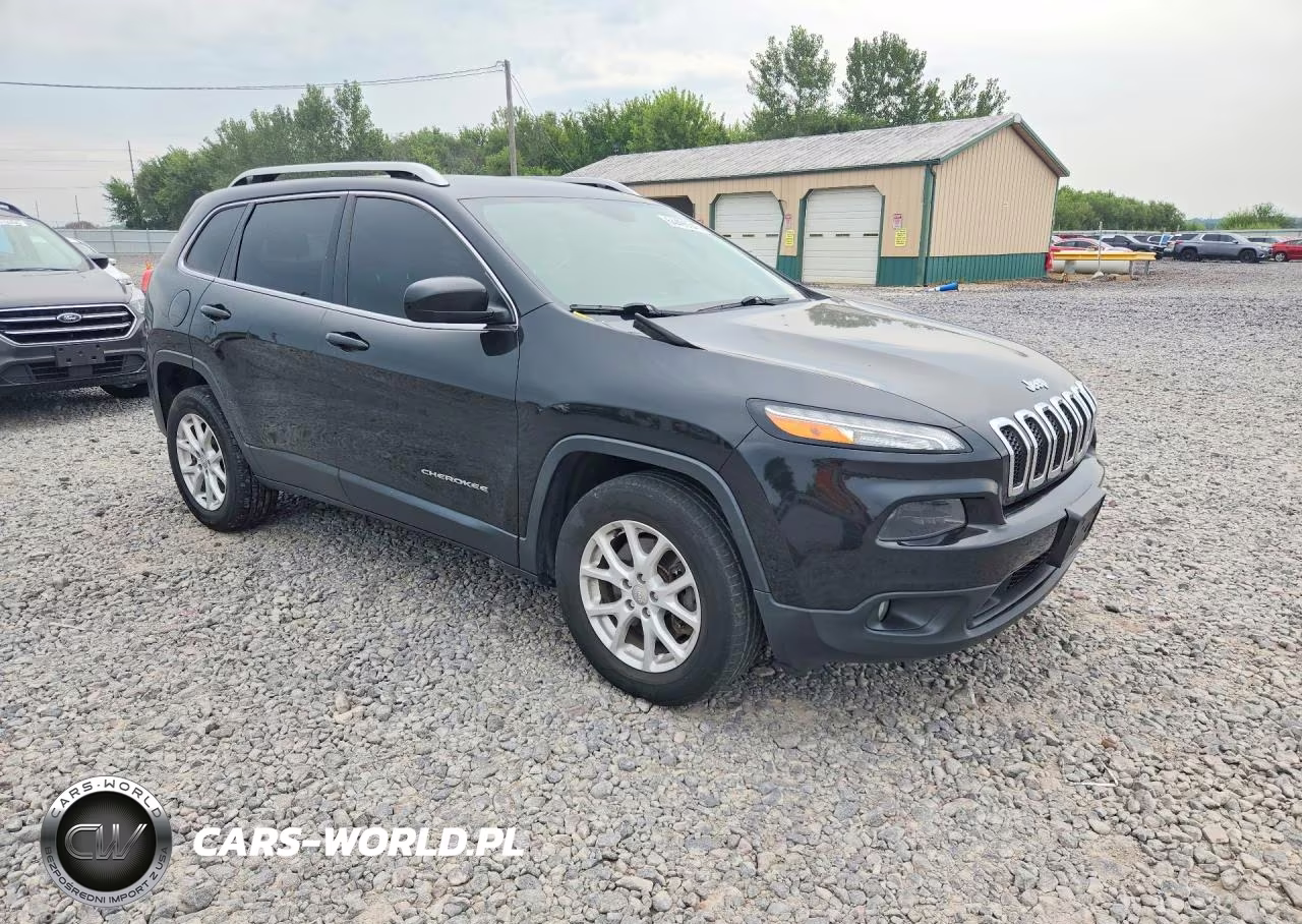 2015 Jeep Cherokee Latitude VIN:1C4PJMCB7FW733894 - 4