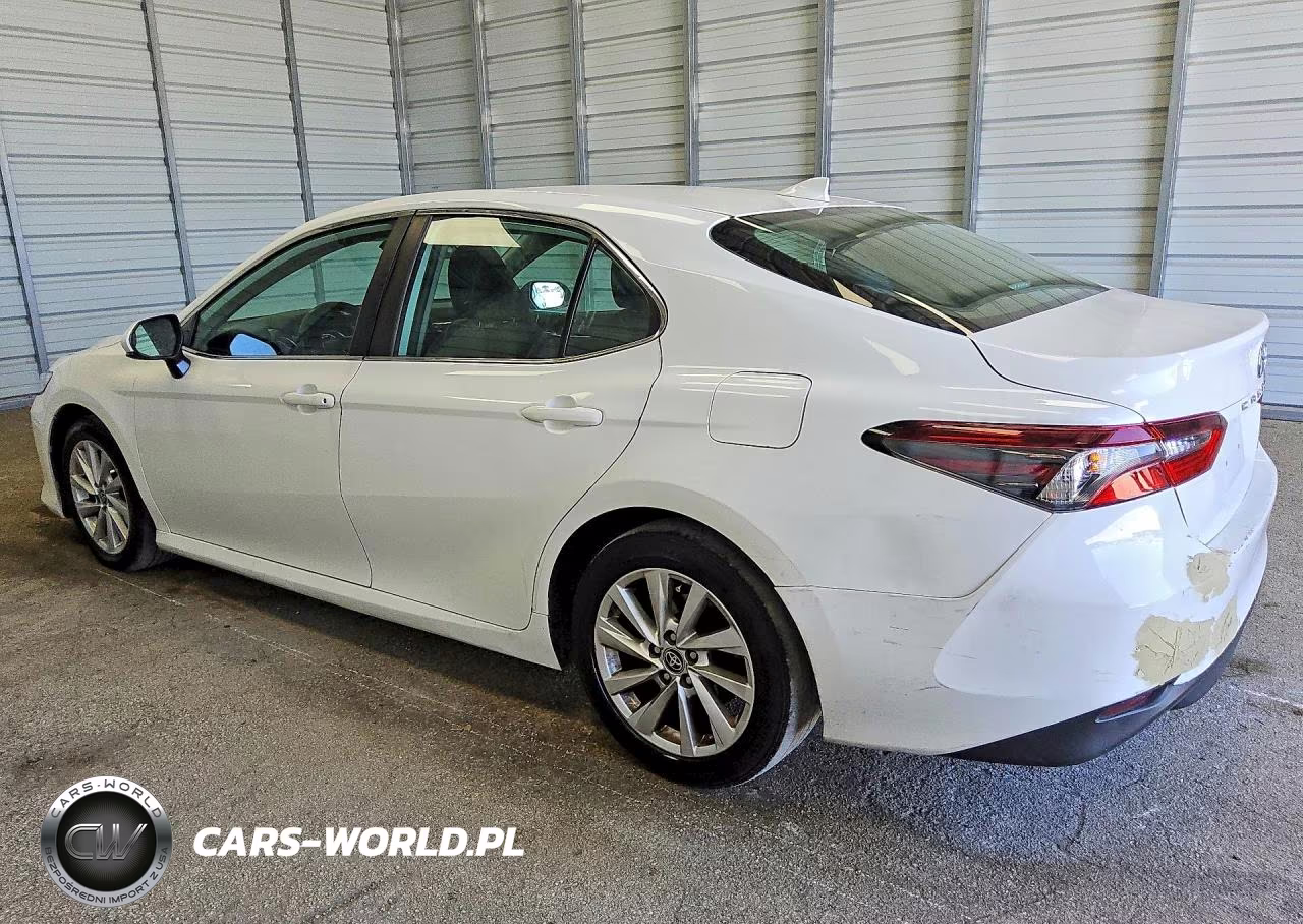 2021 Toyota Camry Le VIN:4T1C11AK9MU457822 - 2