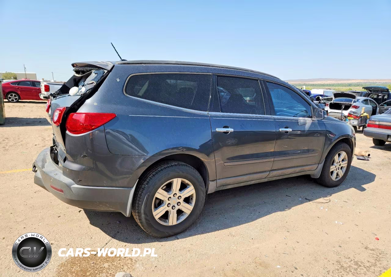 2011 Chevrolet Traverse Lt VIN:1GNKRJED5BJ324775 - 3