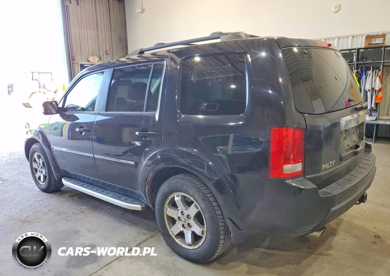 2011 Honda Pilot Touring VIN:5FNYF4H98BB028192 - 2