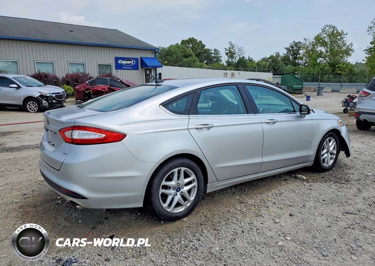 2015 Ford Fusion Se VIN:1FA6P0H76F5124704 - 3