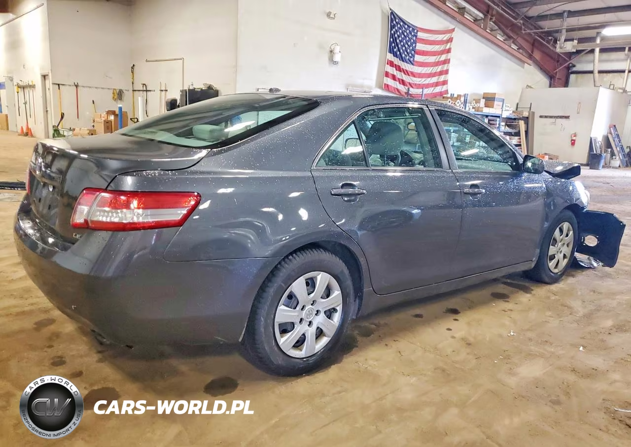 2010 Toyota Camry Le VIN:4T1BF3EK3AU571524 - 3
