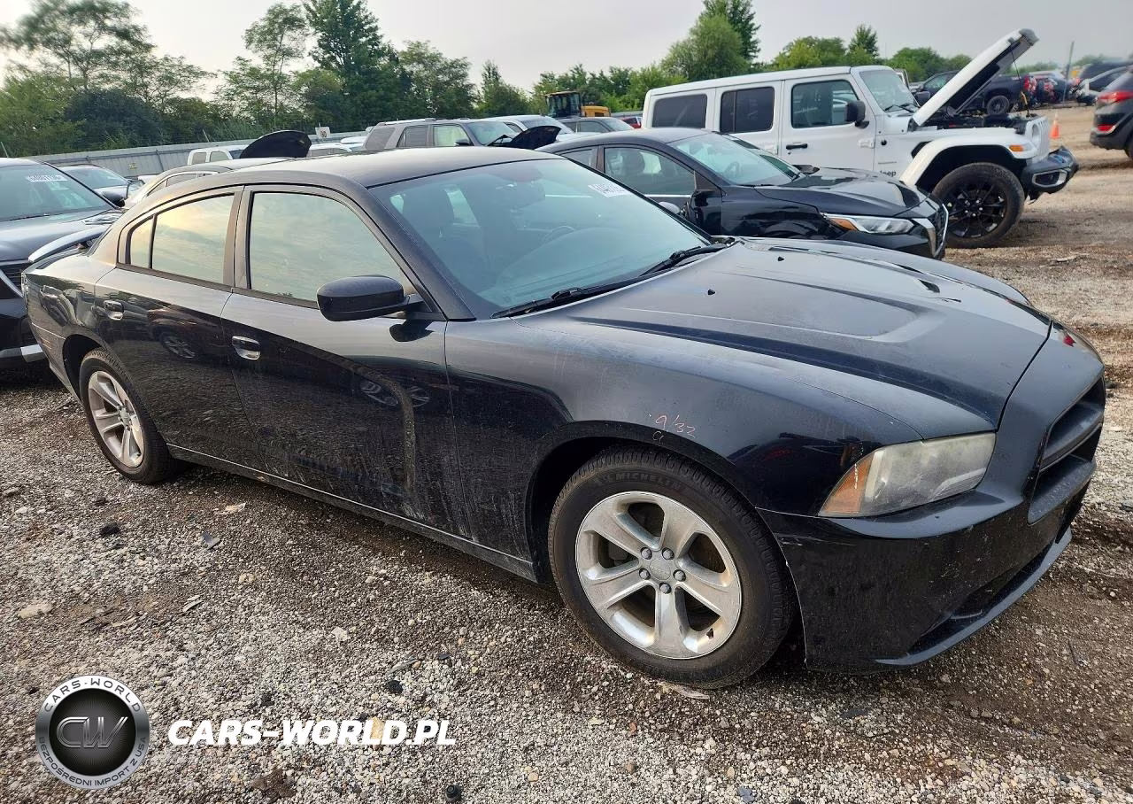 2013 Dodge Charger Sxt VIN:2C3CDXHGXDH535421 - 4