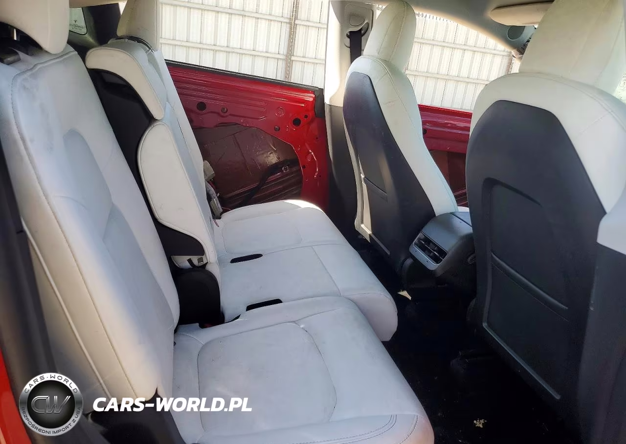 2022 Tesla Model Y VIN:7SAYGAEE3NF546408 - 11