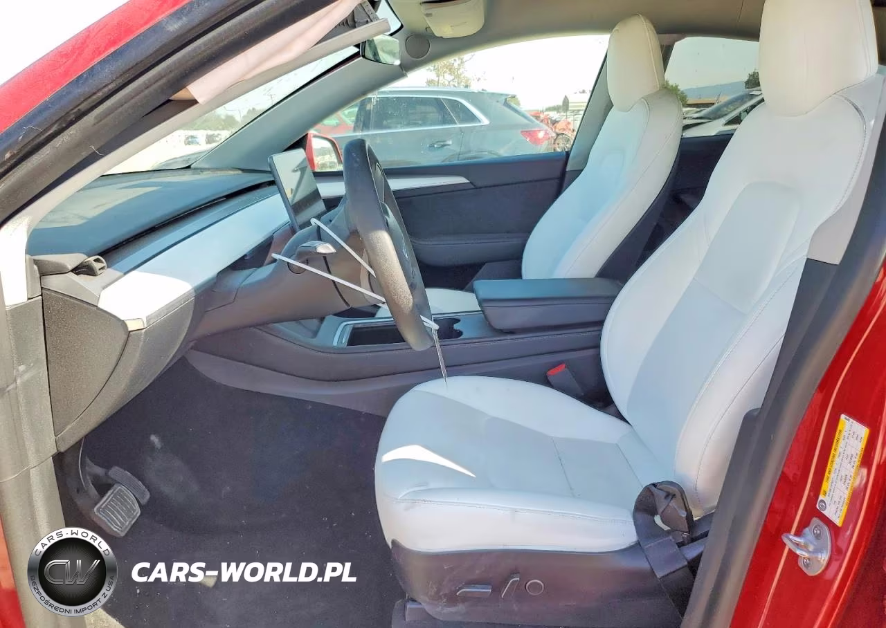 2022 Tesla Model Y VIN:7SAYGAEE3NF546408 - 7