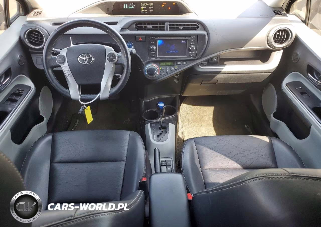 2014 Toyota Prius C Four VIN:JTDKDTB35E1060511 - 8