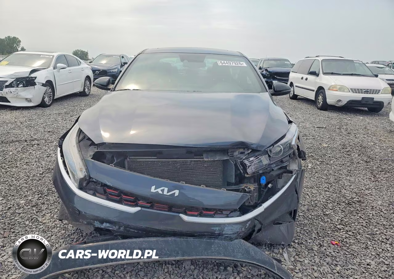2024 Kia Forte Gt Line VIN:3KPF54AD6RE713445 - 5