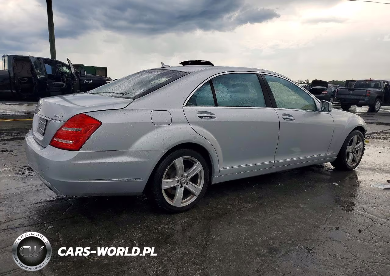 2010 Mercedes-Benz S 550 4Matic VIN:WDDNG8GBXAA283564 - 3