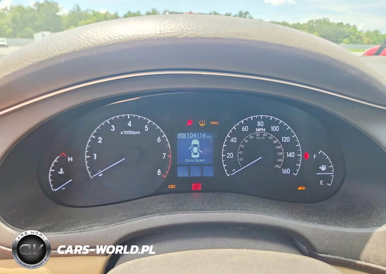 2012 Hyundai Genesis 3.8L VIN:KMHGC4DD9CU160414 - 9