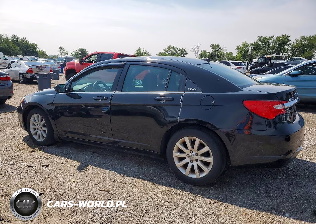 2014 Chrysler 200 Touring VIN:1C3CCBBG4EN106749 - 2