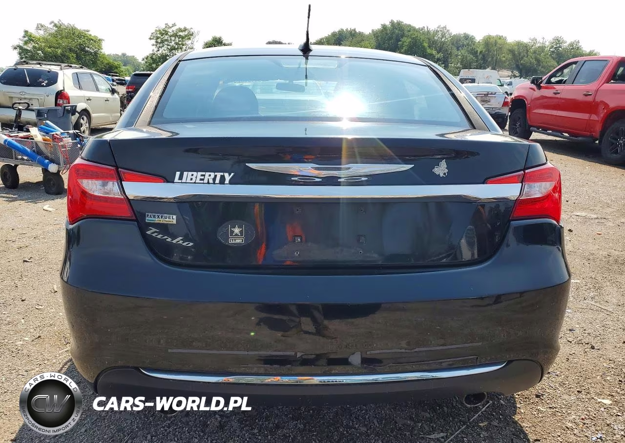 2014 Chrysler 200 Touring VIN:1C3CCBBG4EN106749 - 6