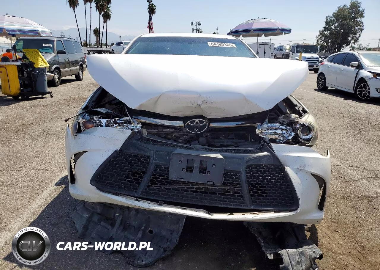 2017 Toyota Camry Xse VIN:4T1BF1FK3HU441689 - 5
