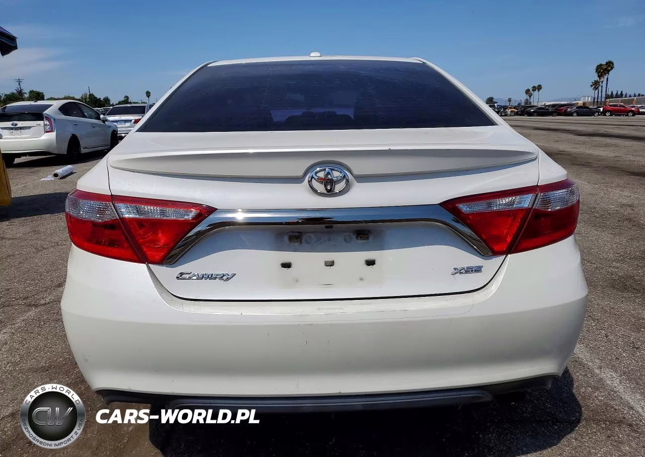2017 Toyota Camry Xse VIN:4T1BF1FK3HU441689 - 6