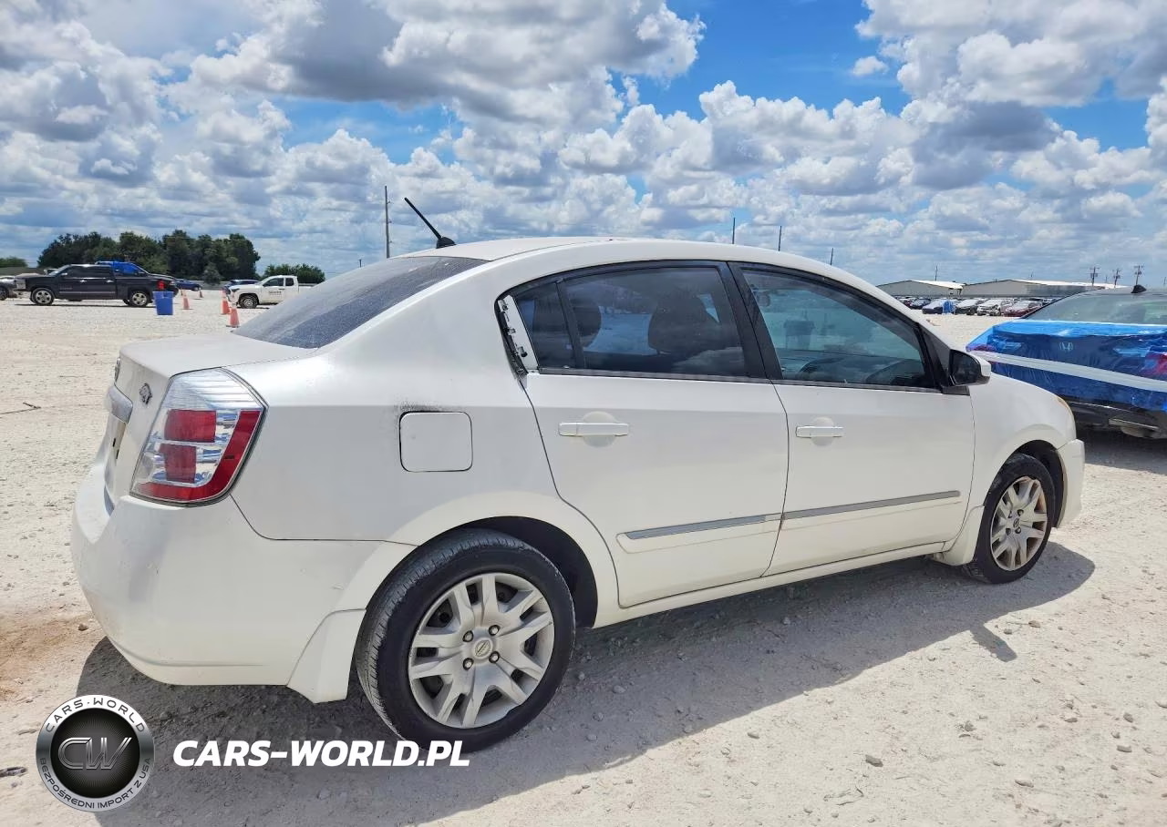 2010 Nissan Sentra 2.0 VIN:3N1AB6AP5AL625594 - 3